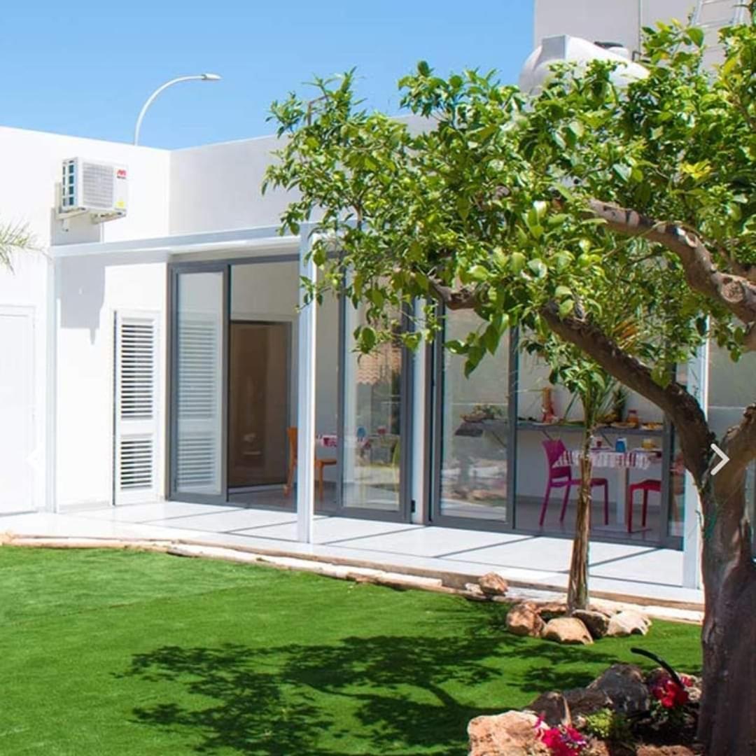 L'Isola Del Sole Bed & Breakfast Кастелуцо Екстериор снимка
